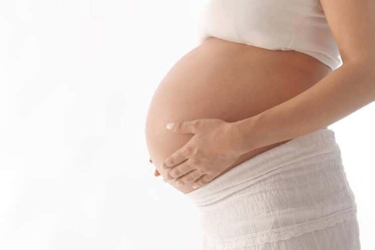 妊娠8か月の胎児と母体の特徴と準備すべき産後に必要なもの