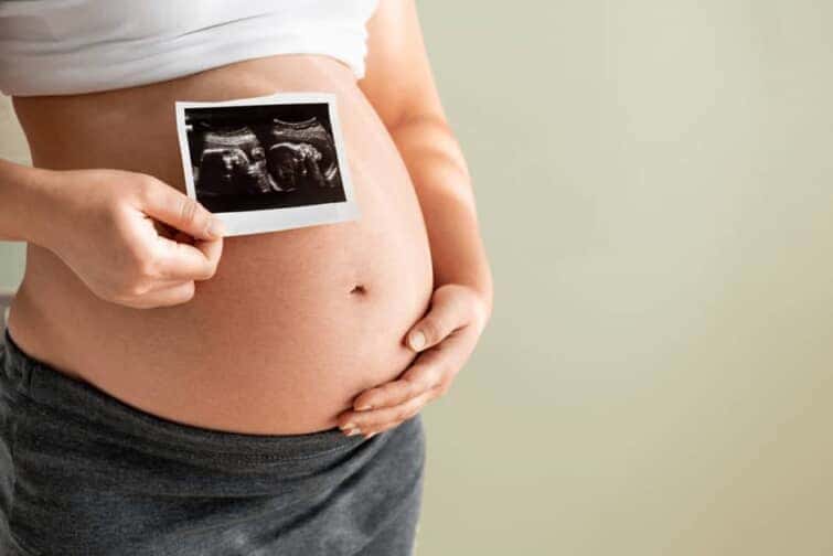 胎児の成長過程とは？ママがストレスを溜めないことの重要性も紹介