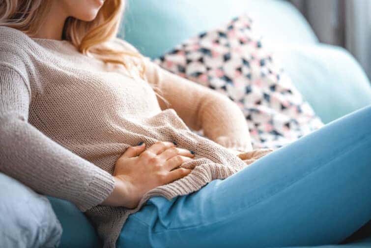 妊娠初期の症状が起きる理由と時期｜思い込みやすい症状も紹介