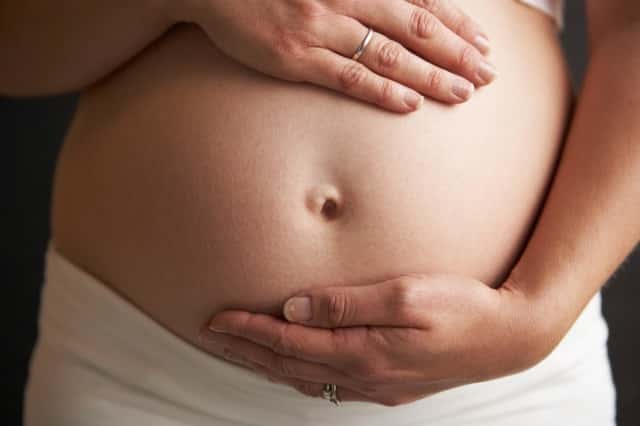 妊娠中期におりものが増えるのはなぜ？破水との違いは？医療機関での対応についても紹介