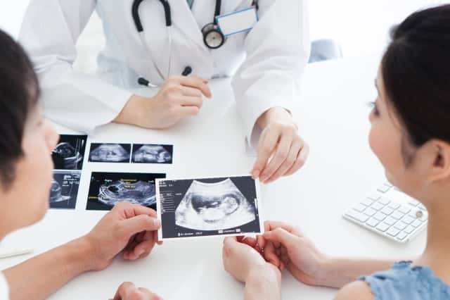 高齢妊娠｜出生前診断は受けるべき？種類やメリット・デメリット【体験談あり】