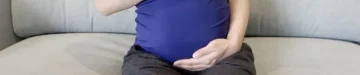 妊娠中期〜後期。妊娠28週、妊婦検診で定期的な健康管理